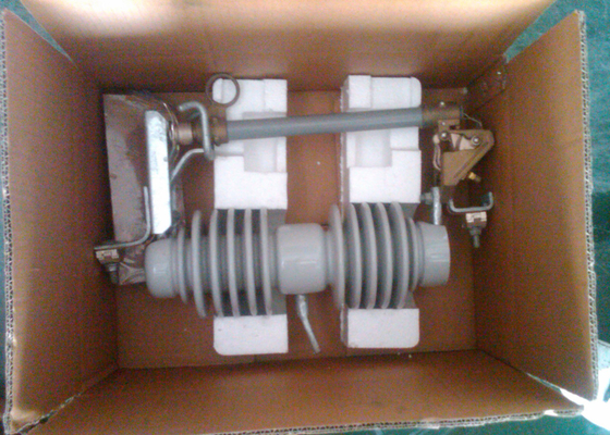 100A-200A Porcelain Fuse Cutout dengan 12,5kA Nominal Breaking Current