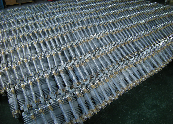 100A-200A Porcelain Fuse Cutout dengan 12,5kA Nominal Breaking Current